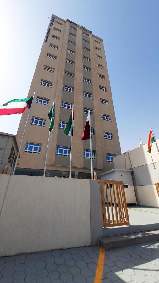 Zodiac Hotel Apartments Fahaheel Kuwait City Exterior foto