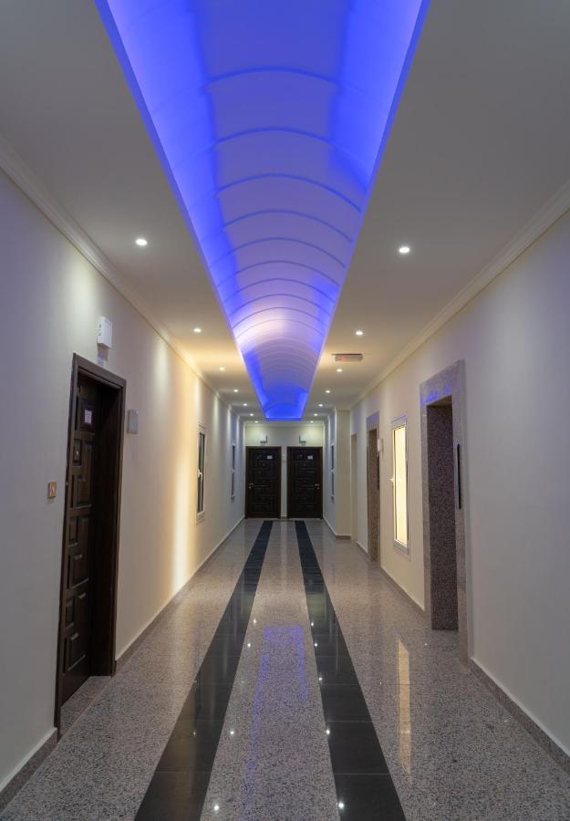 Zodiac Hotel Apartments Fahaheel Kuwait City Exterior foto