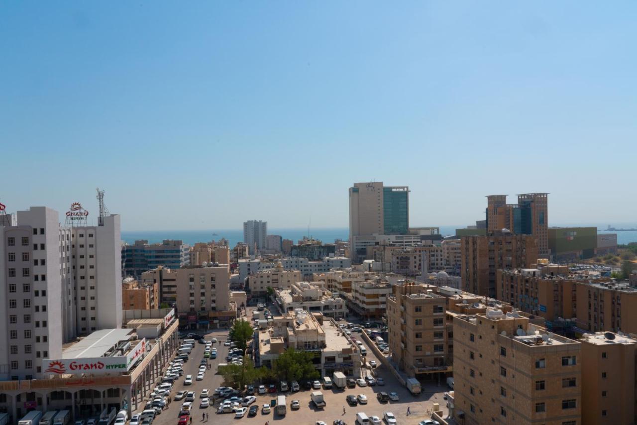 Zodiac Hotel Apartments Fahaheel Kuwait City Exterior foto